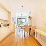 Republica I By Innkeeper *
